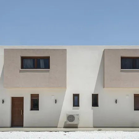 Apartament Elaionas *