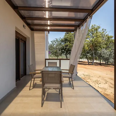 Apartament Elaionas